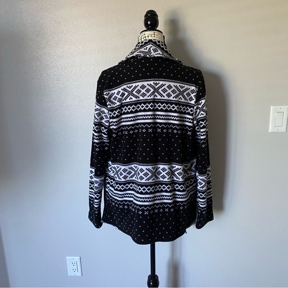 Lands End Women’s Fleece Open Front Cardigan Nordic Fair Isle Black & White 6-8 - Picture 2 of 7